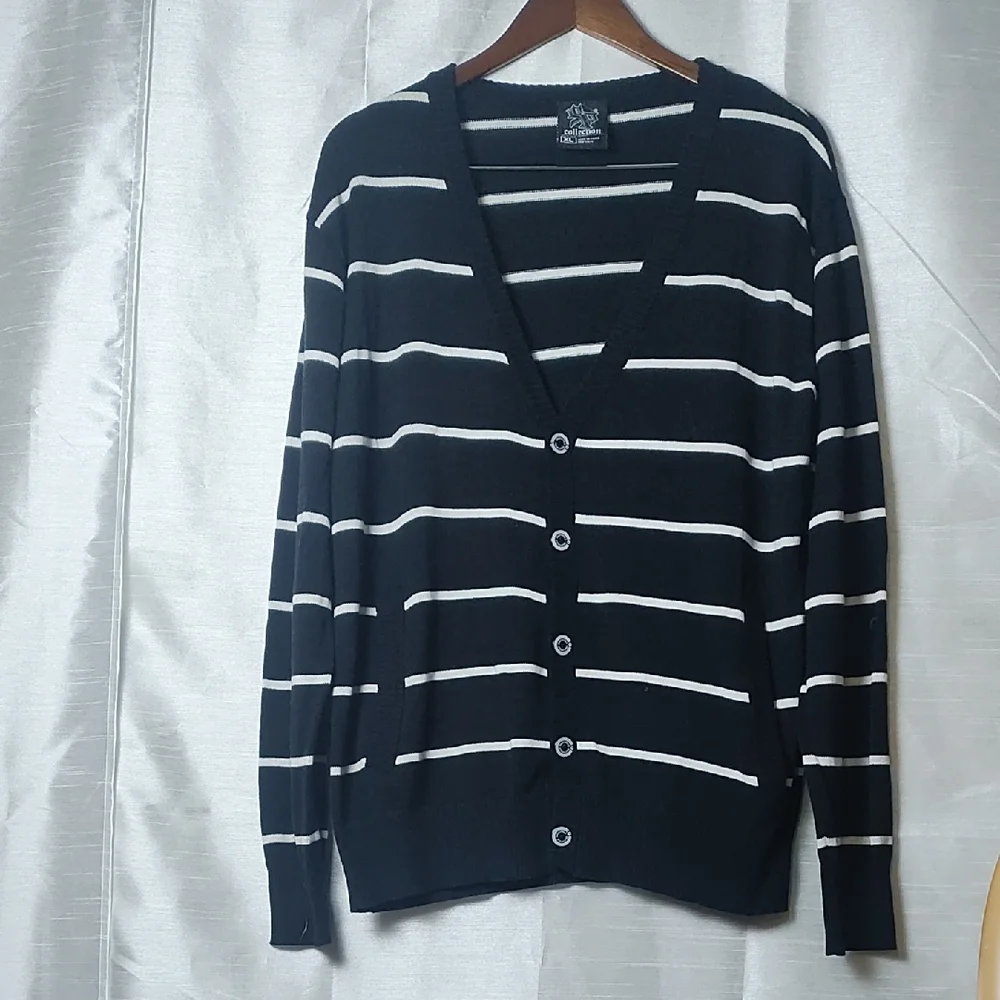 South Pole Black‎ and White Zip Up Sweater